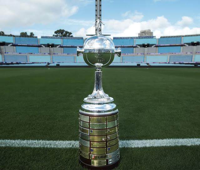 揭秘解放者杯冠军奖杯 真杯4个 只2队永久留真杯