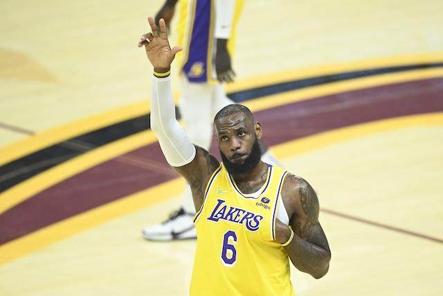 发现半岛体育-詹皇是否会在今夏续约成焦点 多支球队命运受影响