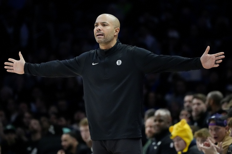 发现半岛体育-逆转东部第一活塞！篮网主帅：只有在最高水平上竞争才能真正进步